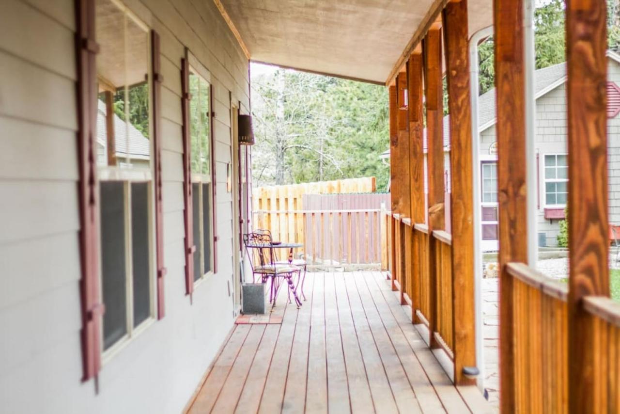 Twin Owls Lodge, Great For Families Master Bedroom, Loft, Full Kitchen, Dogs Ok * Estes Park
