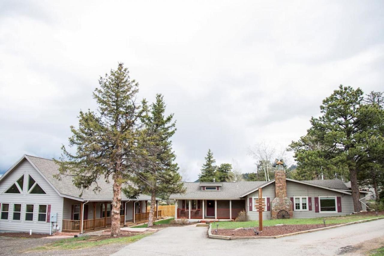 Twin Owls Lodge, Great For Families Master Bedroom, Loft, Full Kitchen, Dogs Ok Hébergement de vacances Estes Park