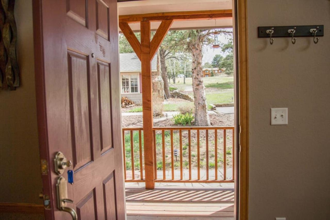 Hébergement de vacances Twin Owls Lodge, Great For Families Master Bedroom, Loft, Full Kitchen, Dogs Ok Estes Park