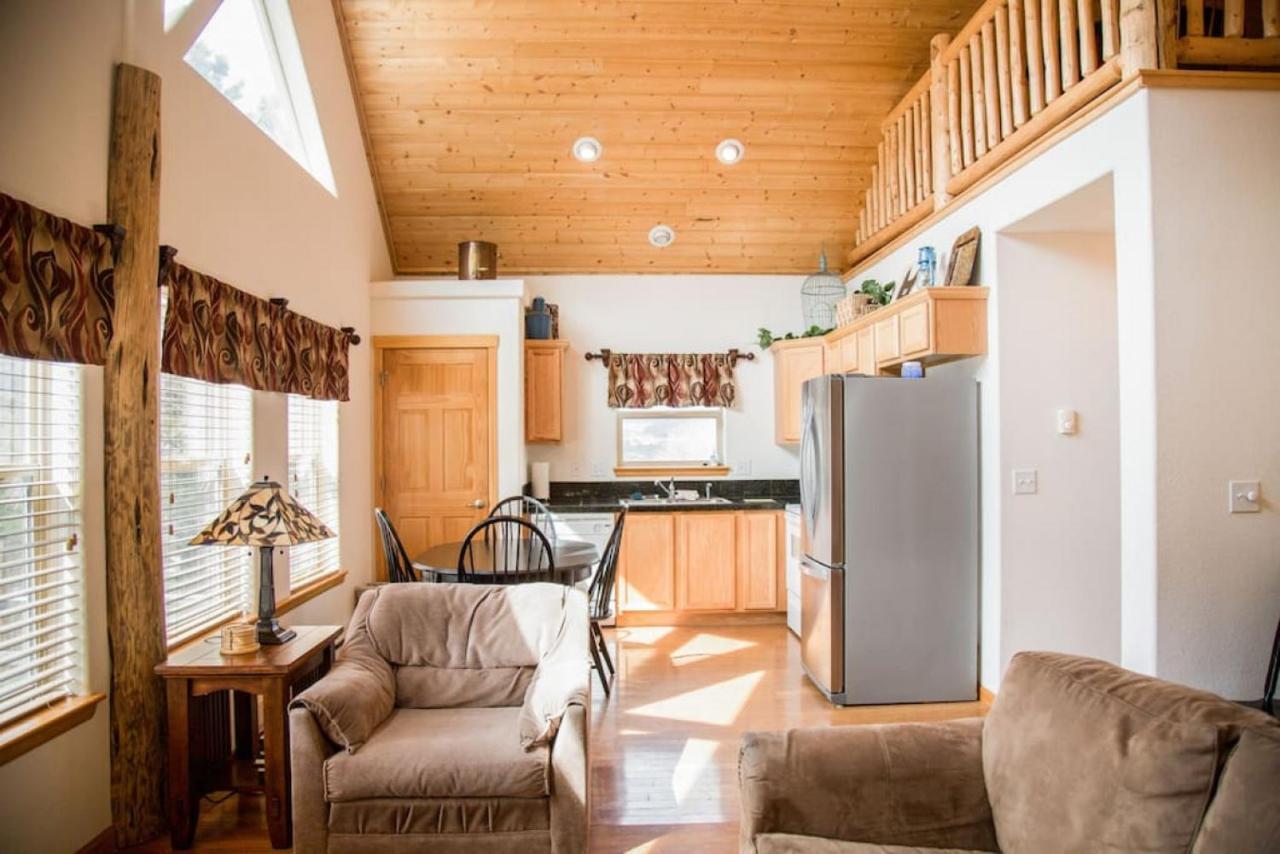 Twin Owls Lodge, Great For Families Master Bedroom, Loft, Full Kitchen, Dogs Ok Сasa de vacaciones Estes Park
