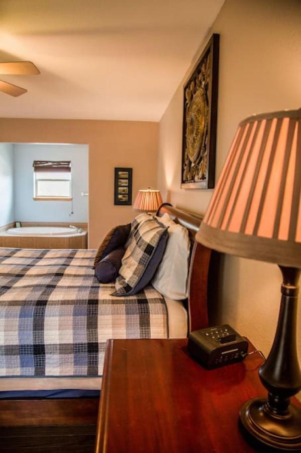 Twin Owls Lodge, Great For Families Master Bedroom, Loft, Full Kitchen, Dogs Ok Hébergement de vacances Estes Park