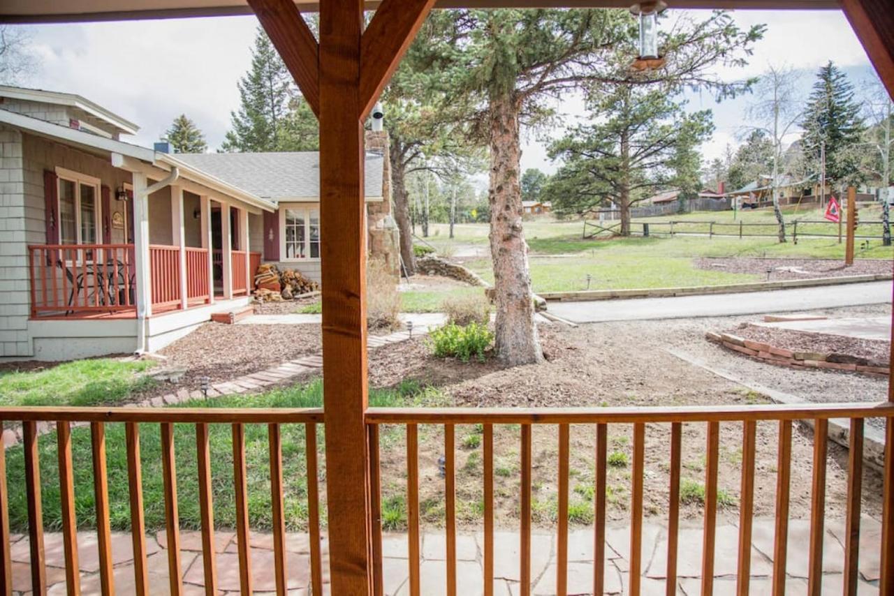 Twin Owls Lodge, Great For Families Master Bedroom, Loft, Full Kitchen, Dogs Ok Hébergement de vacances Estes Park